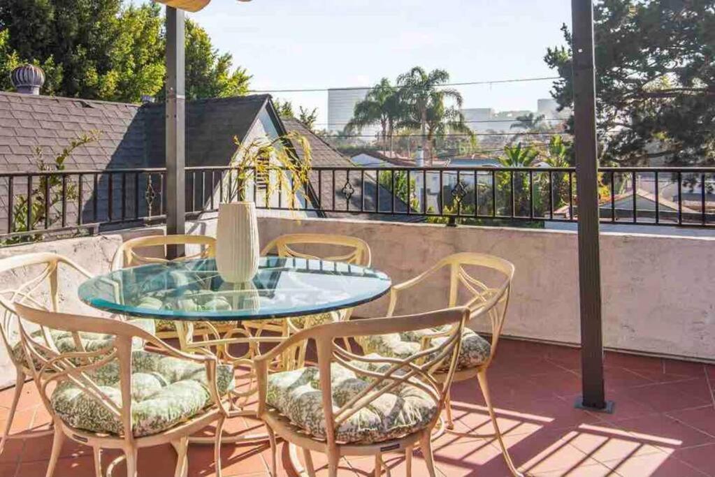 The Spanish Hideaway Los Angeles Exterior photo