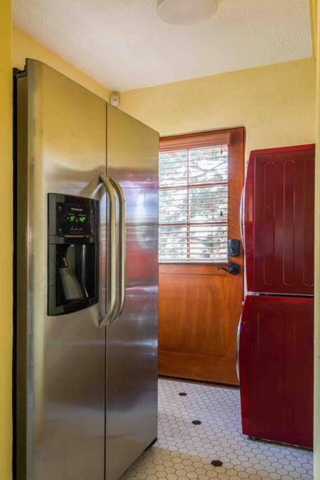 The Spanish Hideaway Los Angeles Exterior photo