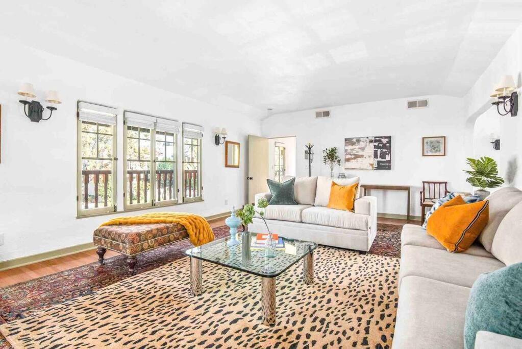 The Spanish Hideaway Los Angeles Exterior photo