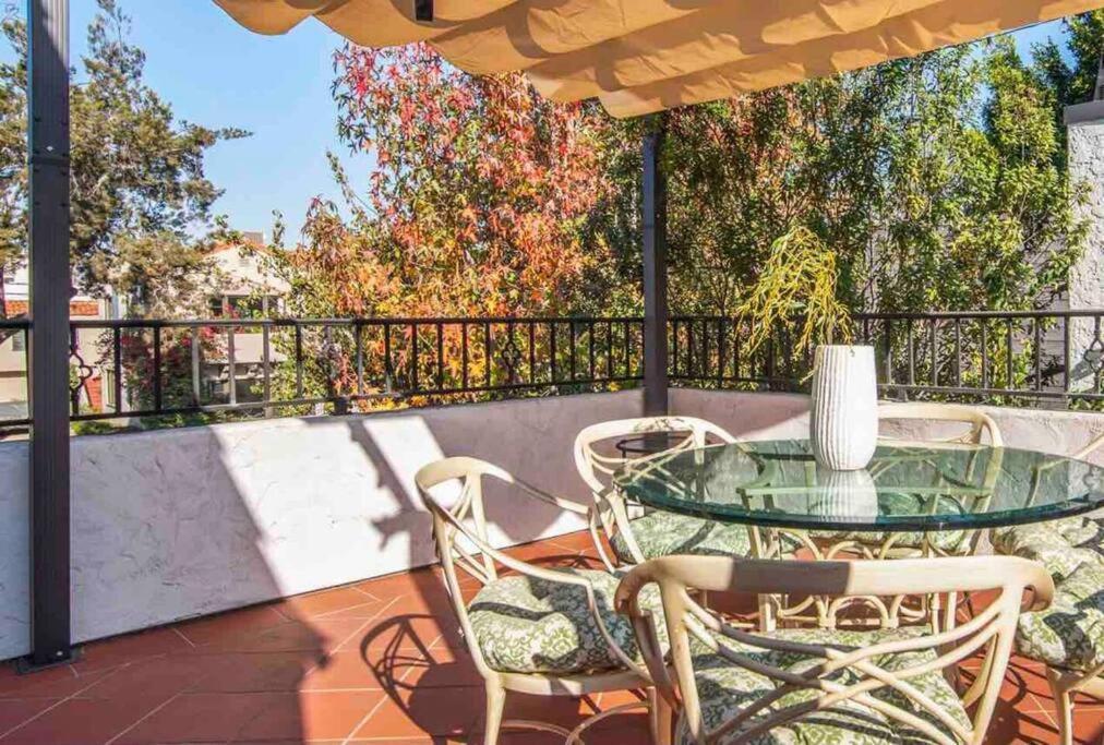 The Spanish Hideaway Los Angeles Exterior photo