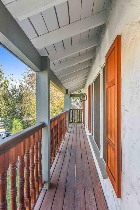 The Spanish Hideaway Los Angeles Exterior photo